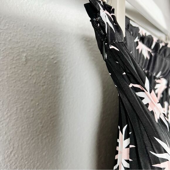 NWOT Anthropologie The Isobel Silky Pleated Maxi Skirt Black/Pink Size XS - Picture 4 of 10